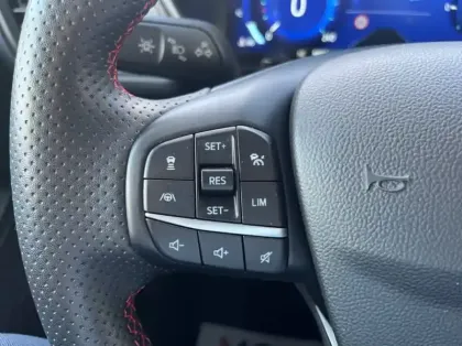 Photo 16 Ford Kuga 2.5 Duratec 190ch FHEV E85 ST-Line X BVA