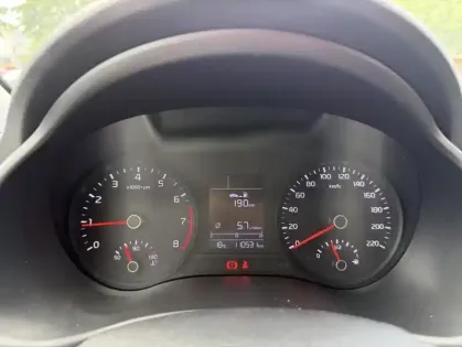 Photo 19 Kia Rio 1.0L T-GDi 100 ch ISG Design