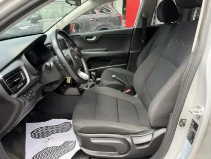 Photo 8 Kia Rio 1.0L T-GDi 100 ch ISG Design