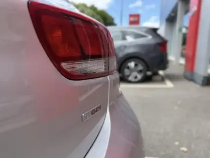 Photo 11 Kia Rio 1.0L T-GDi 100 ch ISG Design