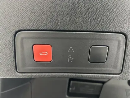 Photo 30 Peugeot 508 HYBRID4 360ch e-EAT8 PEUGEOT SPORT ENGINEERED