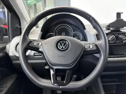 Photo 8 Volkswagen Up ! 1.0 65ch BlueMotion Technology Active 5p