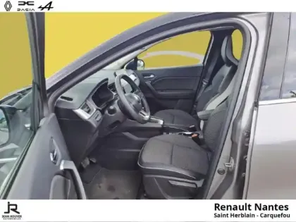 Photo 12 Renault Captur  1.6 E-Tech hybride 145ch Techno Fast Track