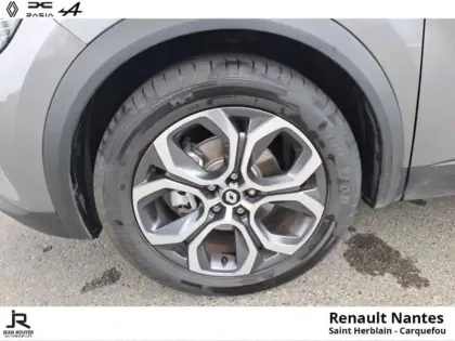 Photo 8 Renault Captur  1.6 E-Tech hybride 145ch Techno Fast Track