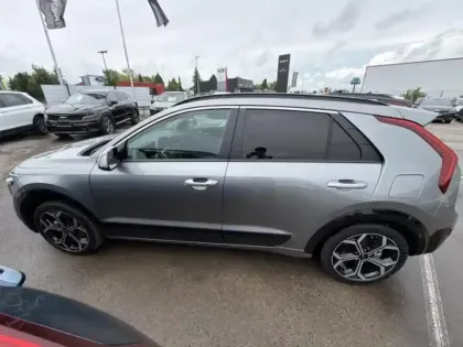 Photo 7 Kia Niro  1.6 GDi 129ch HEV Premium DCT6