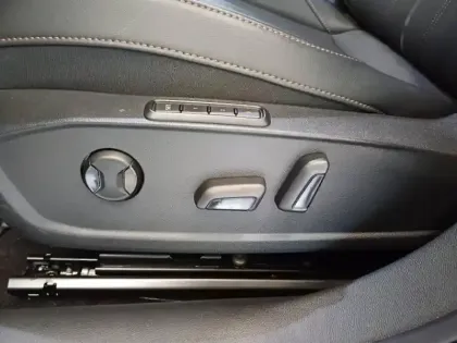 Photo 9 Cupra Leon  1.5 eTSI Hybrid 150ch V DSG7