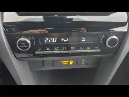 Photo 14 Toyota Yaris  Cross 116h Design MY22
