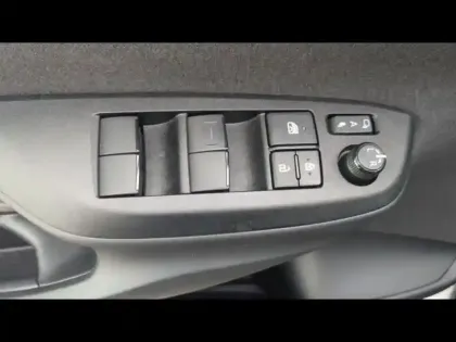Photo 7 Toyota Yaris  Cross 116h Design MY22