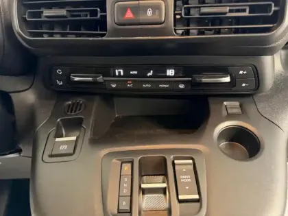 Photo 8 Toyota Proace  CITY Electric Long 50 kWh Business