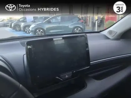 Photo 10 Toyota Yaris  116h Dynamic 5p MC24