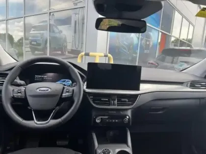 Photo 14 Ford Kuga  2.5 Duratec 180ch Hybrid FlexiFuel Titanium Powershift