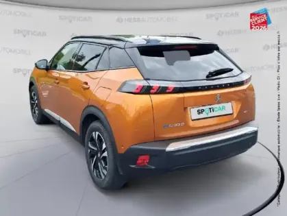 Photo 7 Peugeot 2008  e- 136ch GT