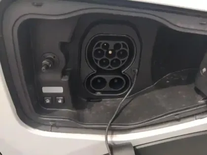 Photo 9 Renault Scenic  E-Tech Electric 220ch Techno option esprit Alpine grande autonomie -25