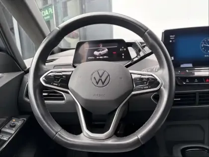 Photo 23 Volkswagen ID.3  145ch - 58 kWh Life
