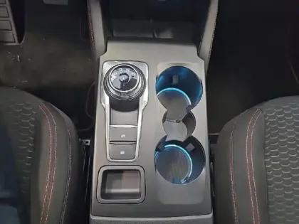 Photo 13 Ford Kuga  2.5 Duratec 180ch Hybrid FlexiFuel ST-Line Powershift