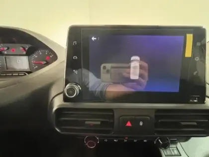 Photo 6 Peugeot Partner  Standard 650kg BlueHDi 100 Asphalt Camera GPS Attelage