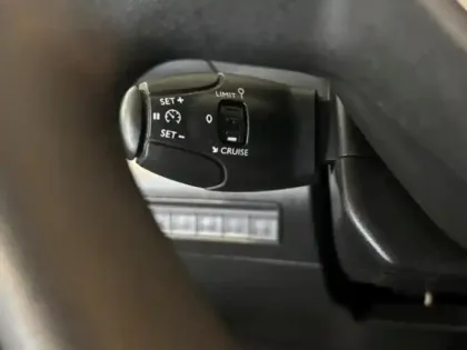 Photo 13 Peugeot Partner  Standard 650kg BlueHDi 100 Asphalt Camera GPS Attelage
