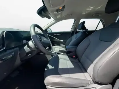 Photo 8 Kia Niro  1.6 GDi 138ch HEV Active DCT6