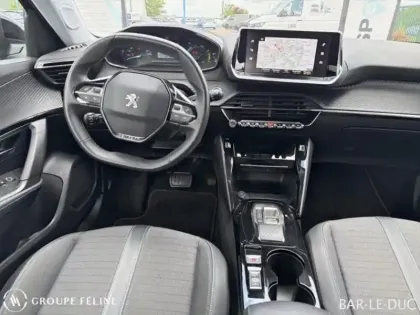 Photo 7 Peugeot 2008  e- 136ch Allure