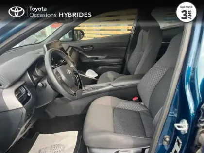Photo 10 Toyota C-HR  1.8 Hybride 122ch Dynamic Ultimate E-CVT