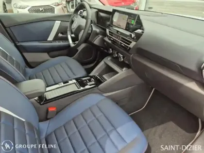 Photo 12 Citroën C4  1.2 Hybride 145ch S&S COLLECTION Automatique