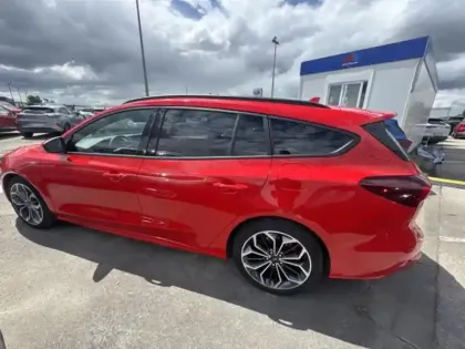 Photo 7 Ford Focus  SW 1.0 Flexifuel mHEV 125 ch ST-Line X Powershift