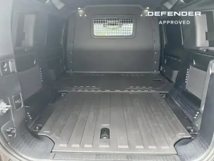 Photo 7 Land rover Defender  110 3.0 D250 Hard Top X-Dynamic SE