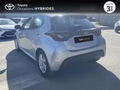 Photo 16 Toyota Yaris  116h Dynamic Business MC24