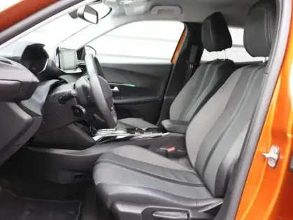 Photo 10 Peugeot 2008  e- 136ch Allure