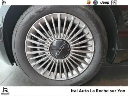 Photo 10 Fiat 500 C e 118ch (RED) MY25 (PRIME CEE 3600 DEDUITE)