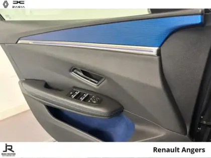 Photo 9 Renault Scenic  E-Tech Electric 220ch Techno option esprit Alpine grande autonomie -25