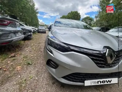 Photo 12 Renault Clio  1.6 E-Tech hybride 140ch Intens -21N
