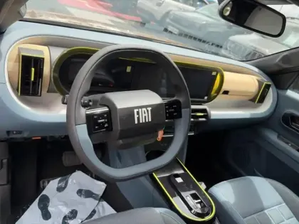 Photo 8 Fiat Panda Grande  1.2 Hybrid Turbo 110ch La Prima eDCT6