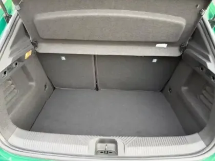 Photo 8 Renault Clio  1.8 E-Tech 160ch full hybrid Techno