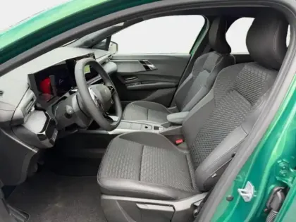 Photo 13 Renault Clio  1.8 E-Tech 160ch full hybrid Techno
