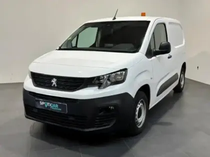 Photo Peugeot Partner Asphalt