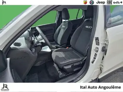Photo 8 Fiat 600  1.2 Hybrid 100ch DCT6