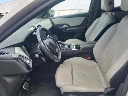 Photo 8 DS DS 7  E-TENSE 4x4 300ch Esprit Voyage