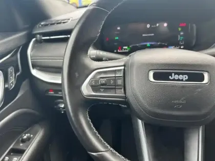 Photo 11 Jeep Compass  1.3 Turbo T4 240ch PHEV 4xe S AT6 eAWD
