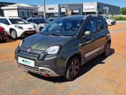 Photo 13 Fiat Panda  1.0 70ch BSG S&S City Cross Euro6D