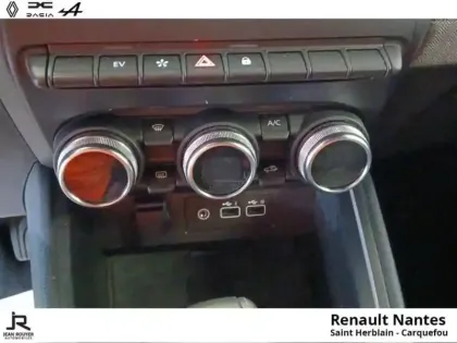Photo 11 Renault Clio  1.6 E-Tech 145ch full hybrid Techno