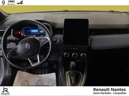 Photo 9 Renault Clio  1.6 E-Tech 145ch full hybrid Techno