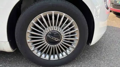 Photo 52 Fiat 500  e 118 ch