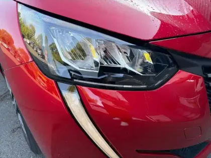 Photo 15 Peugeot 208  PureTech 100 S&S EAT8
