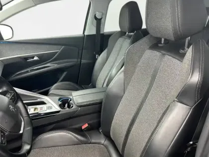 Photo 10 Peugeot 3008  1.2 Puretech 130ch S&S EAT6