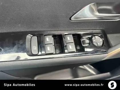 Photo 20 Lancia Ypsilon  Elettrica 156ch