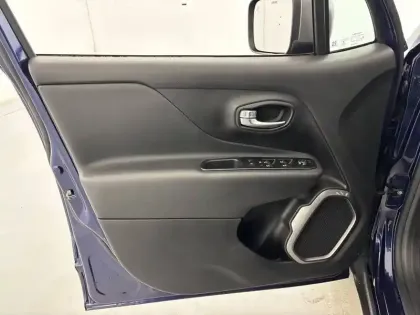 Photo 19 Jeep Renegade  1.6 l MultiJet 120 ch BVM6