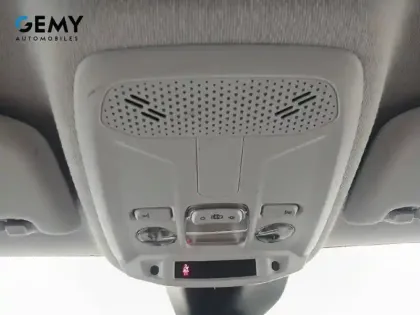Photo 38 Peugeot 208  PureTech 100 S&S BVM6