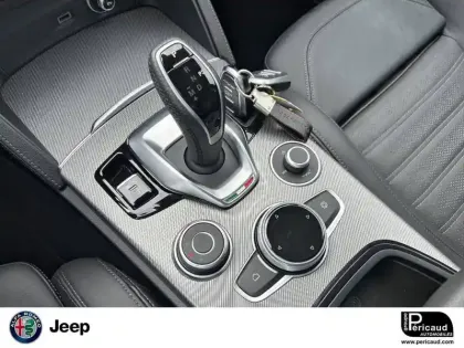 Photo 11 Alfa Romeo Stelvio  2.2 160 ch AT8