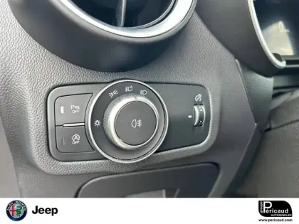 Photo 12 Alfa Romeo Stelvio  2.2 160 ch AT8
